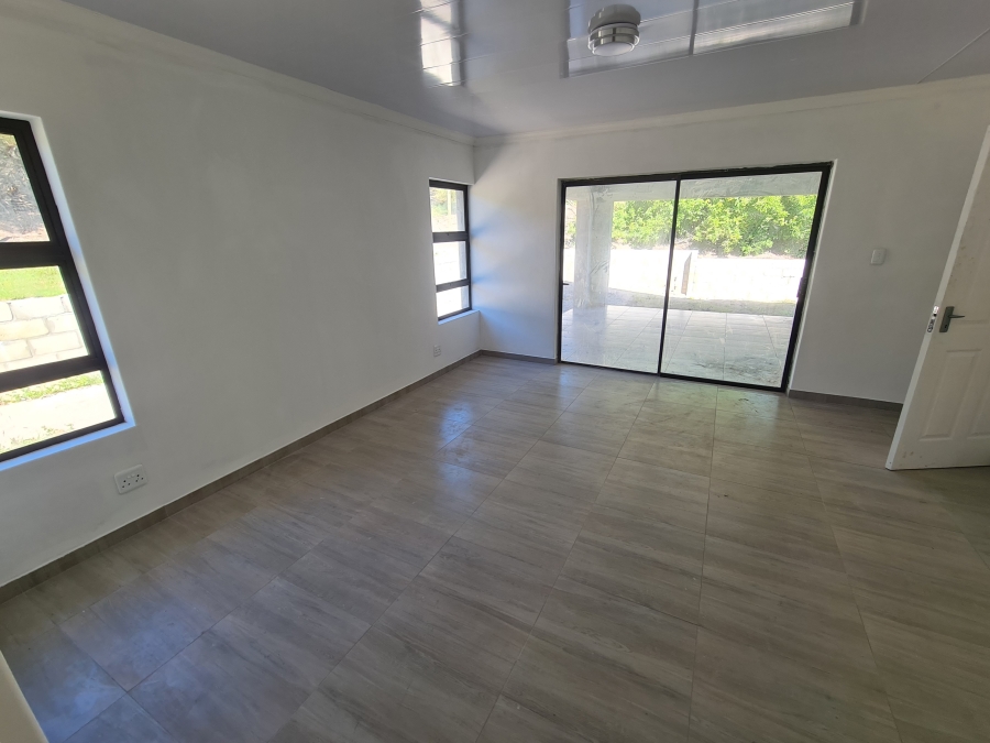 3 Bedroom Property for Sale in Paradise Beach Eastern Cape
